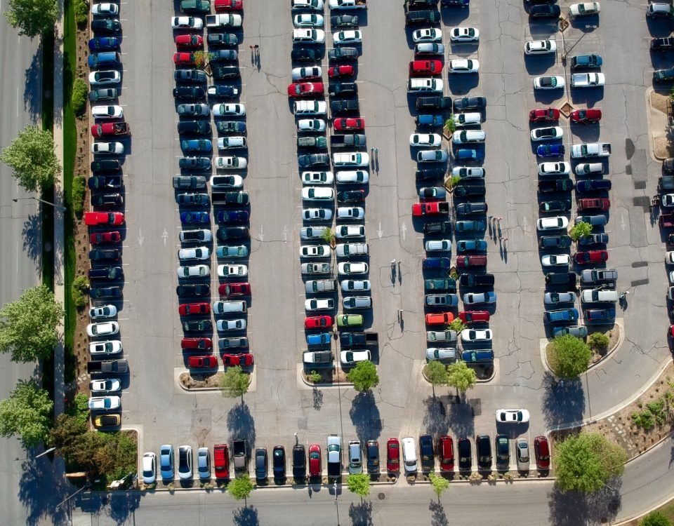 Dbanie o parking przed siedzibą firmy